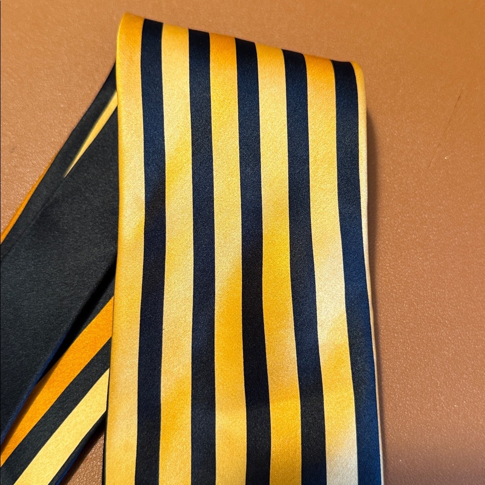 Stacy Adams Orange and Black Silk Tie - Picture 8 of 11